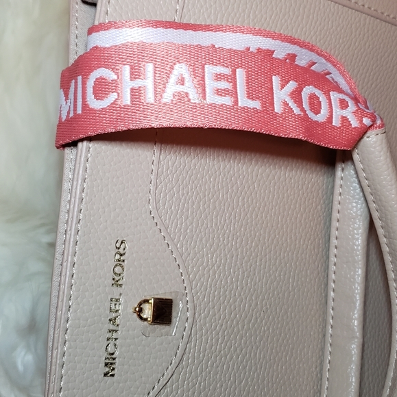 NWT Michael Kors Weekender Tote - Picture 4 of 6